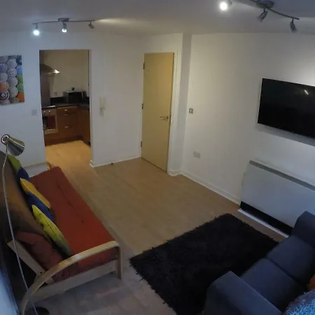 2 Westpoint, 33 Trippet Lane Apartment *